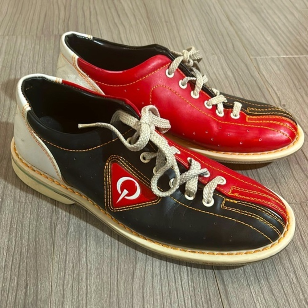 Qubica AMF genuine leather bowling shoes, Sz M7/W8.5
